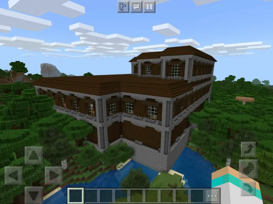 Woodland mansion VERY close to spawn